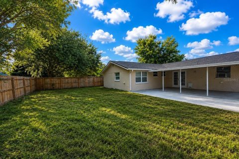 Villa ou maison à louer à New Port Richey, Floride: 3 chambres, 134.06 m2 № 2167581 - photo 28