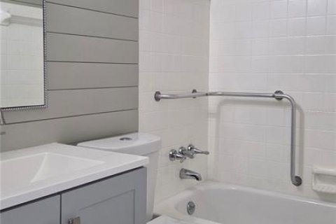 Condo in Clearwater, Florida, 2 bedrooms  № 2394249 - photo 13