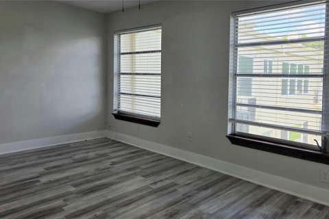 Condo in Clearwater, Florida, 2 bedrooms  № 2394249 - photo 7