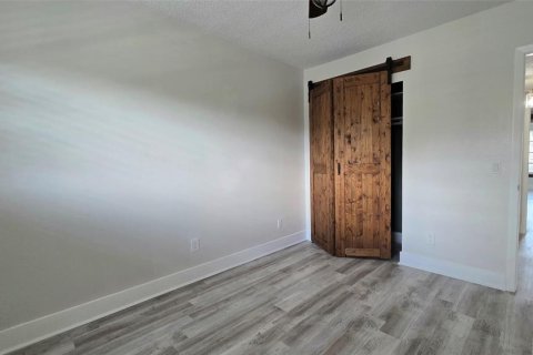 Condo in Clearwater, Florida, 2 bedrooms  № 2394249 - photo 15