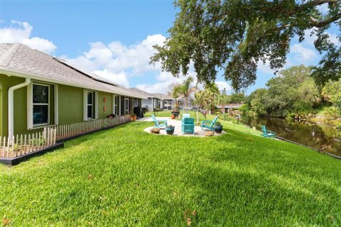 House in Sebastian, Florida 3 bedrooms, 159.7 sq.m. № 2097559 - photo 28