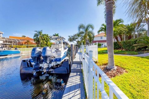 House in Bradenton, Florida 4 bedrooms, 217.39 sq.m. № 1910851 - photo 18