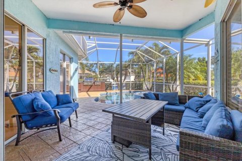 House in Bradenton, Florida 4 bedrooms, 217.39 sq.m. № 1910851 - photo 12