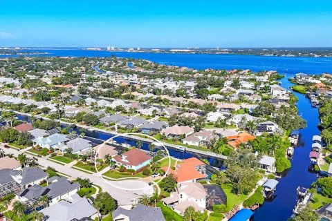 House in Bradenton, Florida 4 bedrooms, 217.39 sq.m. № 1910851 - photo 2