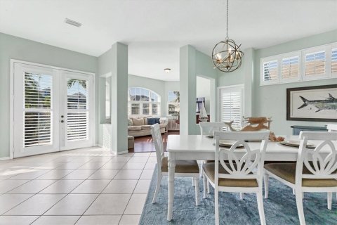 House in Bradenton, Florida 4 bedrooms, 217.39 sq.m. № 1910851 - photo 10