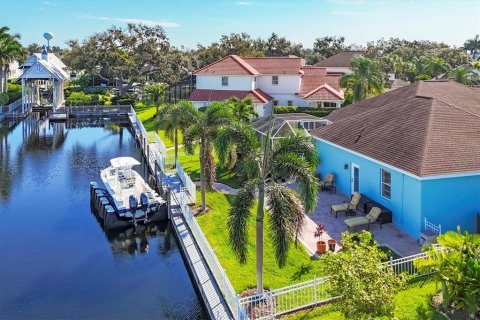 House in Bradenton, Florida 4 bedrooms, 217.39 sq.m. № 1910851 - photo 19