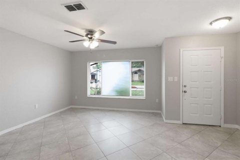Villa ou maison à vendre à New Port Richey, Floride: 3 chambres, 158.03 m2 № 2409923 - photo 9