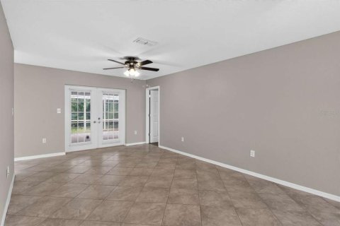 Villa ou maison à vendre à New Port Richey, Floride: 3 chambres, 158.03 m2 № 2409923 - photo 12