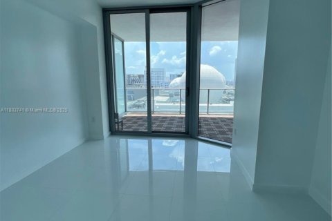 Copropriété à vendre à Miami, Floride: 2 chambres, 138.52 m2 № 2089022 - photo 9