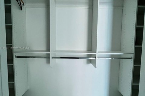 Copropriété à vendre à Miami, Floride: 2 chambres, 138.52 m2 № 2089022 - photo 23