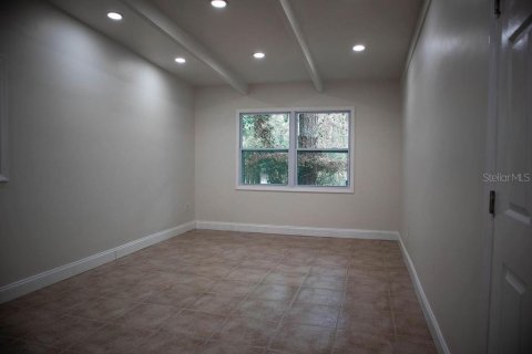 House in Gainesville, Florida 3 bedrooms, 176.42 sq.m. № 1795648 - photo 17