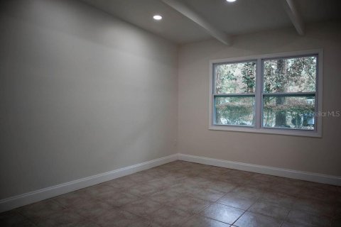 House in Gainesville, Florida 3 bedrooms, 176.42 sq.m. № 1795648 - photo 15