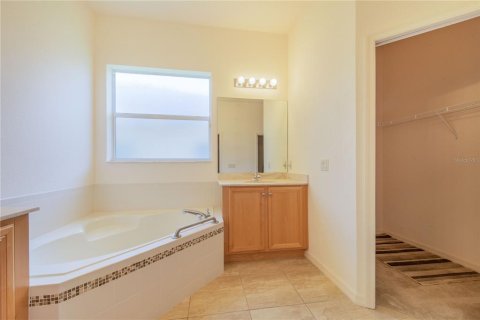 Casa en venta en Lake Wales, Florida, 3 dormitorios, 192.68 m2 № 2157098 - foto 23