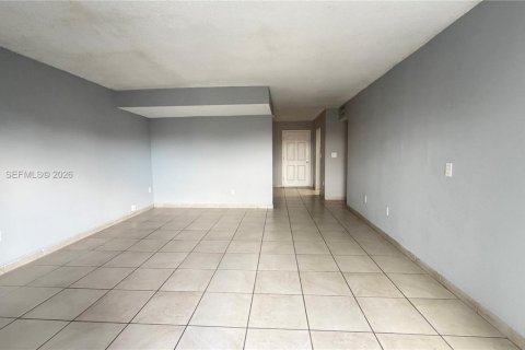Снять в аренду кондоминиум в Майами, Флорида 2 спальни, 139.54м2, № 2170292 - фото 15