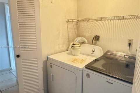 Снять в аренду кондоминиум в Майами, Флорида 2 спальни, 139.54м2, № 2170292 - фото 24