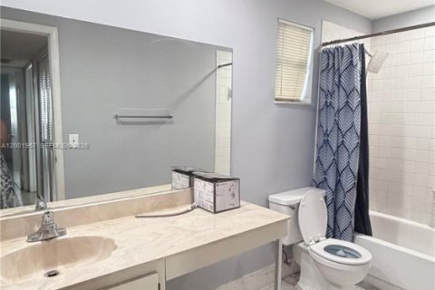 Снять в аренду кондоминиум в Майами, Флорида 2 спальни, 139.54м2, № 2170292 - фото 27