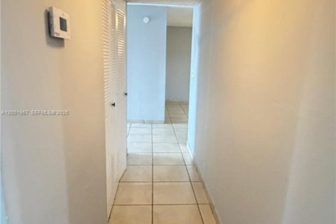 Снять в аренду кондоминиум в Майами, Флорида 2 спальни, 139.54м2, № 2170292 - фото 26
