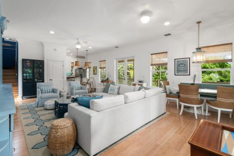 Villa ou maison à vendre à Islamorada, Village of Islands, Floride: 4 chambres, 329.8 m2 № 2390167 - photo 3
