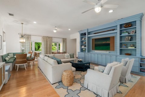 Villa ou maison à vendre à Islamorada, Village of Islands, Floride: 4 chambres, 329.8 m2 № 2390167 - photo 2