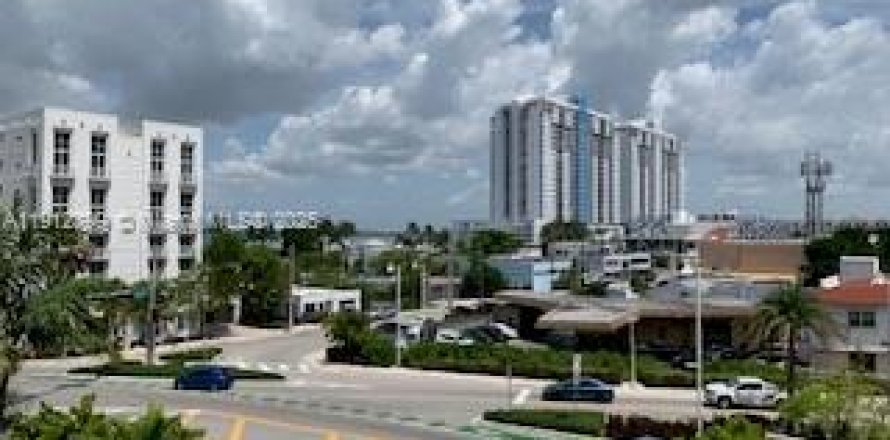 Condo à Miami Beach, Floride, 2 chambres № 1969471