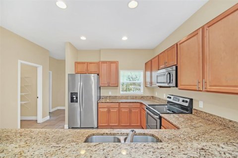 House in Winter Haven, Florida 5 bedrooms, 243.5 sq.m. № 1578688 - photo 8