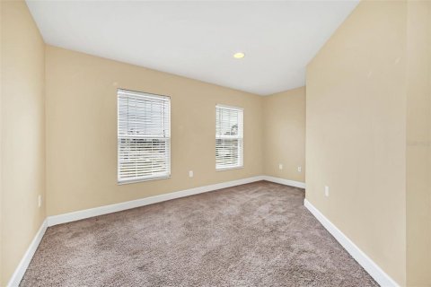House in Winter Haven, Florida 5 bedrooms, 243.5 sq.m. № 1578688 - photo 25