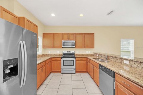 House in Winter Haven, Florida 5 bedrooms, 243.5 sq.m. № 1578688 - photo 5
