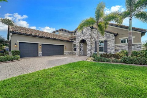 House in Sarasota, Florida 4 bedrooms, 333.89 sq.m. № 1530545 - photo 1