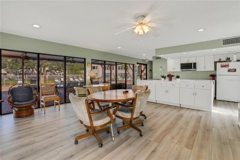 Copropriété à vendre à Seminole, Floride: 2 chambres, 119.66 m2 № 1618728 - photo 26