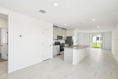 House in Lake Hamilton, Florida 3 bedrooms, 137.77 sq.m. № 1789937 - photo 7