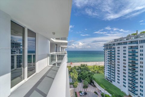 Copropriété à louer à Miami Beach, Floride: 2 chambres, 104.14 m2 № 1976357 - photo 7