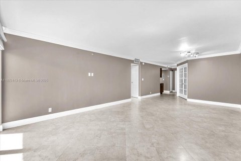 Copropriété à louer à Miami Beach, Floride: 2 chambres, 104.14 m2 № 1976357 - photo 9