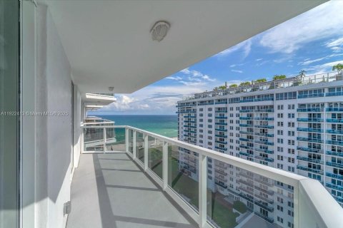 Copropriété à louer à Miami Beach, Floride: 2 chambres, 104.14 m2 № 1976357 - photo 5