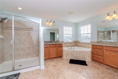 House in Wimauma, Florida 6 bedrooms, 402.55 sq.m. № 1548253 - photo 26