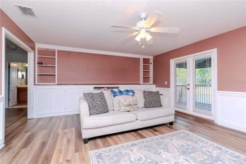 House in Wimauma, Florida 6 bedrooms, 402.55 sq.m. № 1548253 - photo 19