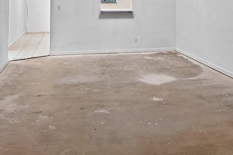 Condo in Lake Worth, Florida, 2 bedrooms № 2254388 - photo 7