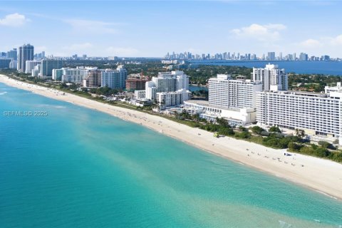 Купить кондоминиум в Майами-Бич, Флорида 2 спальни, 120.87м2, № 2039622 - фото 3