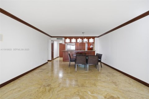 Купить кондоминиум в Майами-Бич, Флорида 2 спальни, 120.87м2, № 2039622 - фото 22