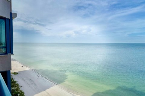 Condo in Clearwater, Florida, 3 bedrooms  № 1912999 - photo 10