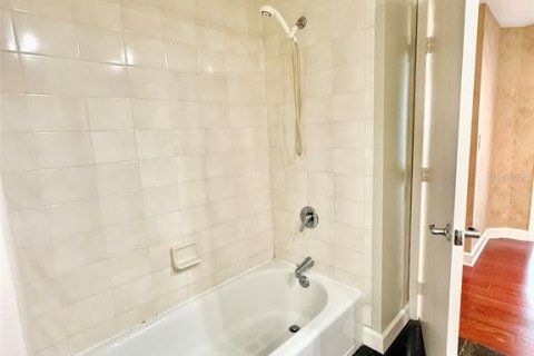 Condo in Clearwater, Florida, 3 bedrooms  № 1912999 - photo 26