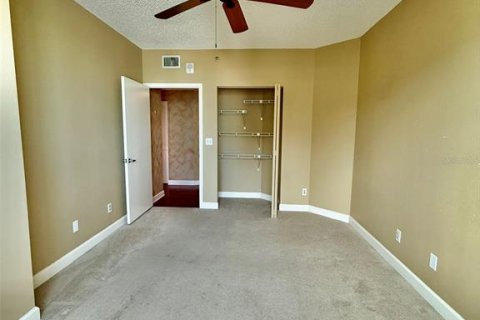 Condo in Clearwater, Florida, 3 bedrooms  № 1912999 - photo 23
