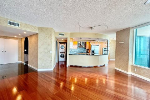 Condo in Clearwater, Florida, 3 bedrooms  № 1912999 - photo 6