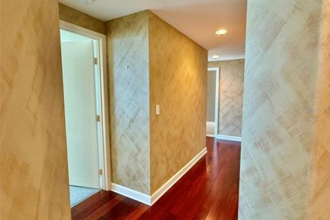 Condo in Clearwater, Florida, 3 bedrooms  № 1912999 - photo 18