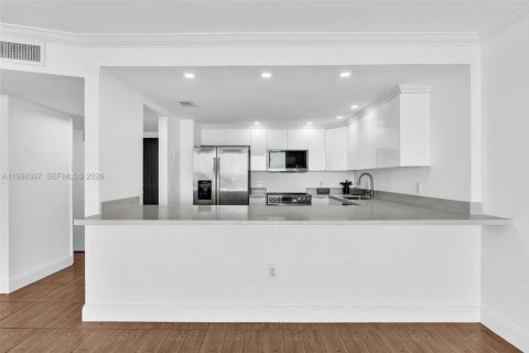 Condominio en alquiler en Aventura, Florida, 1 dormitorio, 99.03 m2 № 2027989 - foto 10