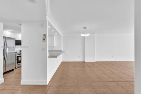 Condominio en alquiler en Aventura, Florida, 1 dormitorio, 99.03 m2 № 2027989 - foto 16