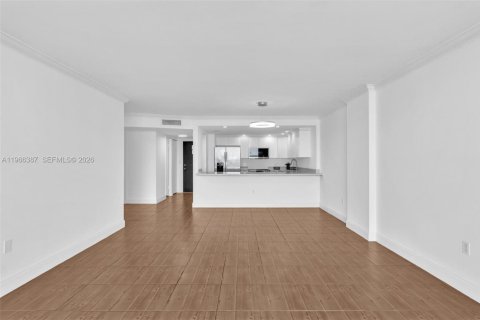 Condominio en alquiler en Aventura, Florida, 1 dormitorio, 99.03 m2 № 2027989 - foto 14