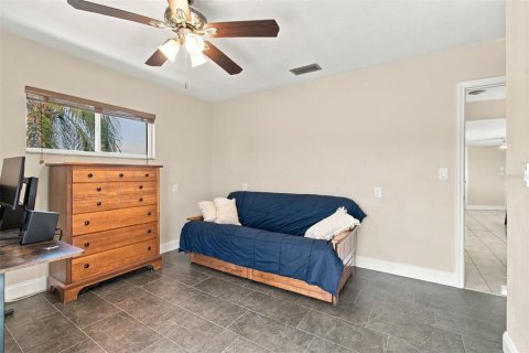 Casa en venta en New Port Richey, Florida, 4 dormitorios, 244.43 m2 № 2429187 - foto 30
