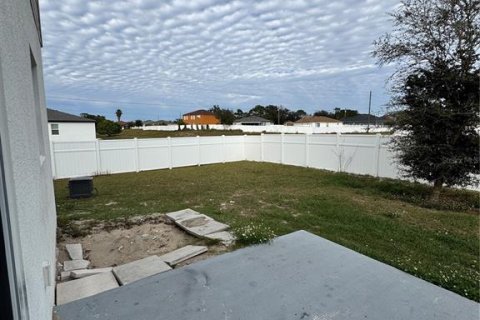 House in Kissimmee, Florida 5 bedrooms, 219.44 sq.m. № 2098636 - photo 13
