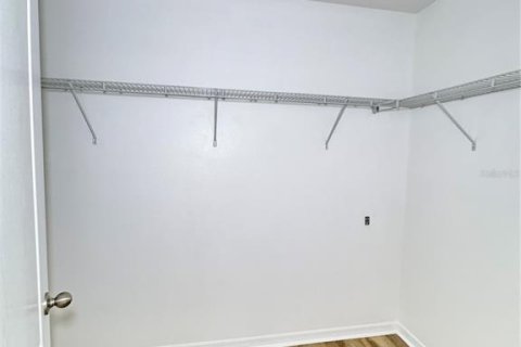 House in Kissimmee, Florida 5 bedrooms, 219.44 sq.m. № 2098636 - photo 22