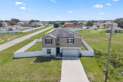 House in Kissimmee, Florida 5 bedrooms, 219.44 sq.m. № 2098636 - photo 4